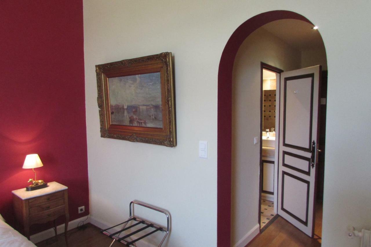 Chateau De Bed & Breakfast 3*